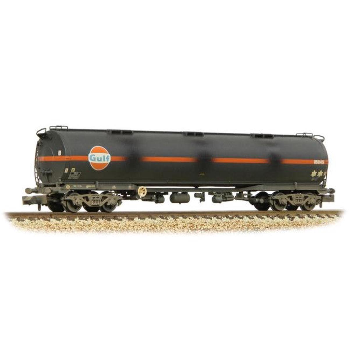 Graham Farish N BR 102T TEA Bogie Tank Wagon 85045 'Gulf' Black Weathered