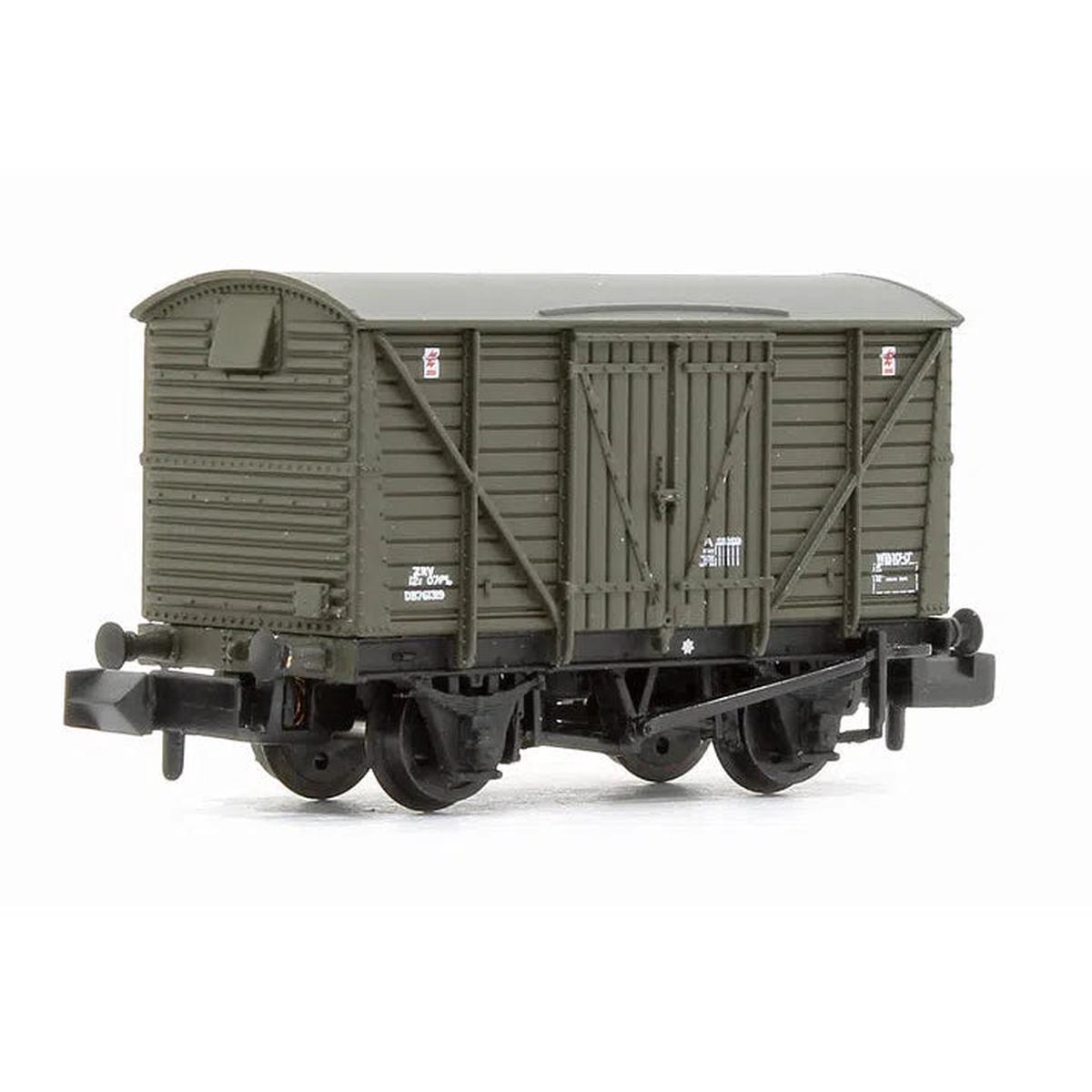 Graham Farish N BR 12T Ventilated Van Planked Sides DB761319 BR Departmental Olive Green