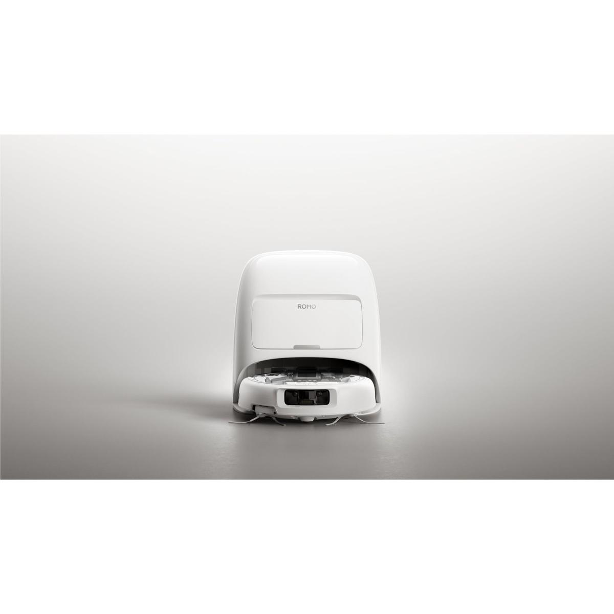 DJI Romo A Robotic Vacuum