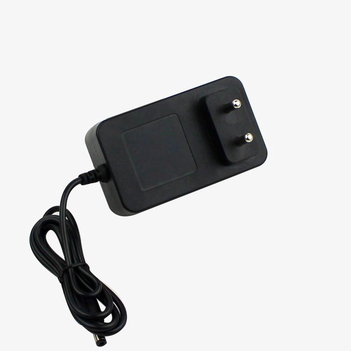 12.6V 1.5A Lithium BatteryCharger with charge indication for 12V Battery pack
