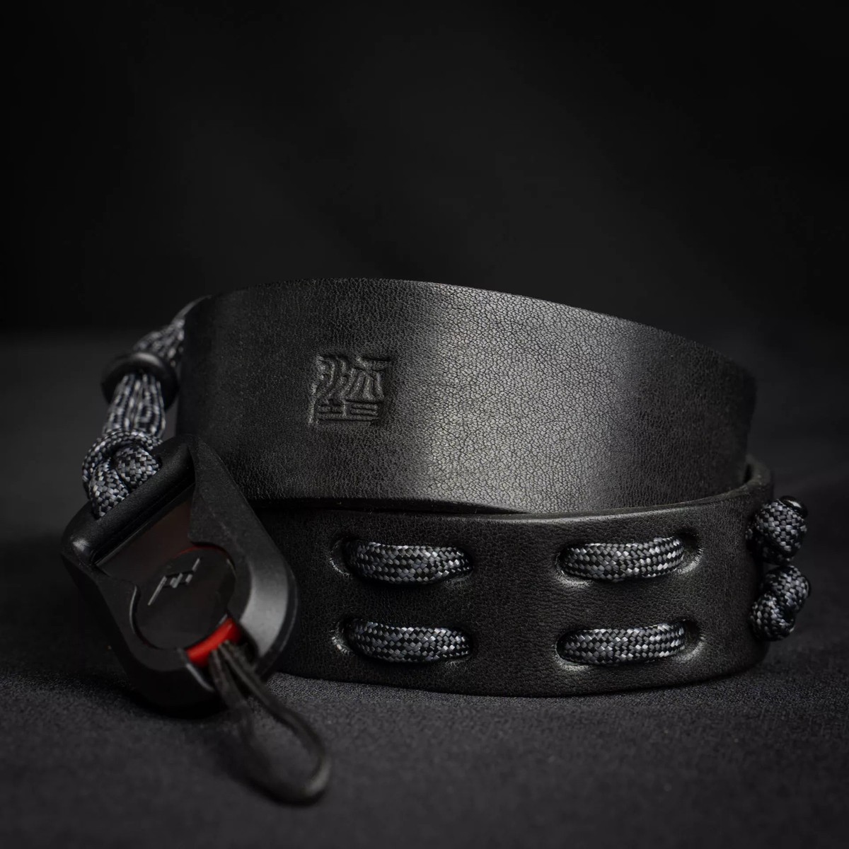 Parashooter Camera Neck Strap 015 Black Iron